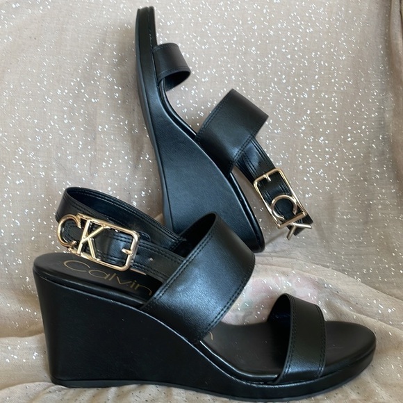 Brand New Calvin Klein Platform Black & Gold Tone Ankle Strap Buckle Sandals - Picture 13 of 13